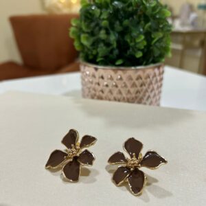 BRINCO DE FLOR MARROM BANHADO A OURO 18K